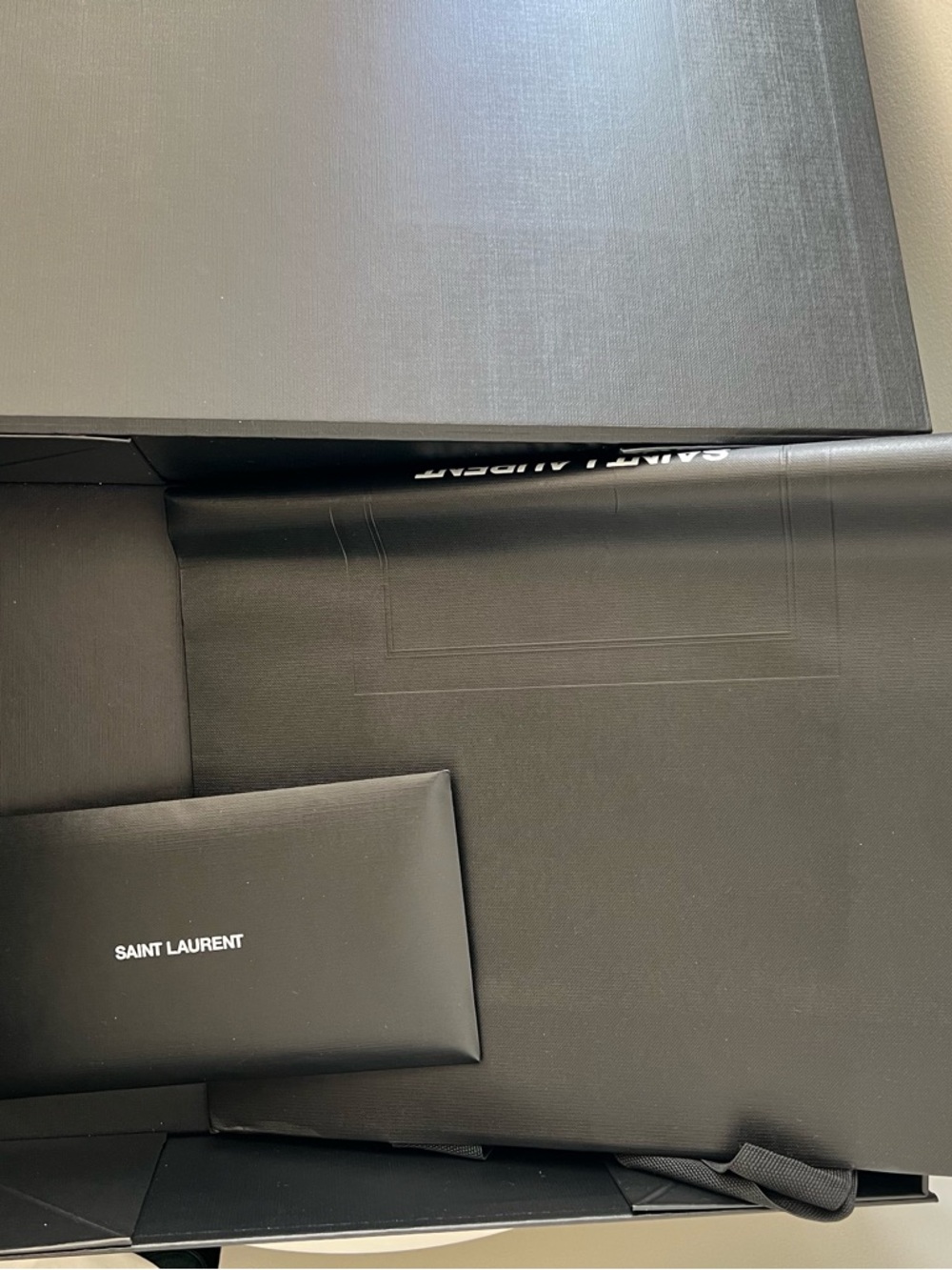 Saint Laurent Le 5 À 7 Supple Small Grained Leather - Picture 11 of 12